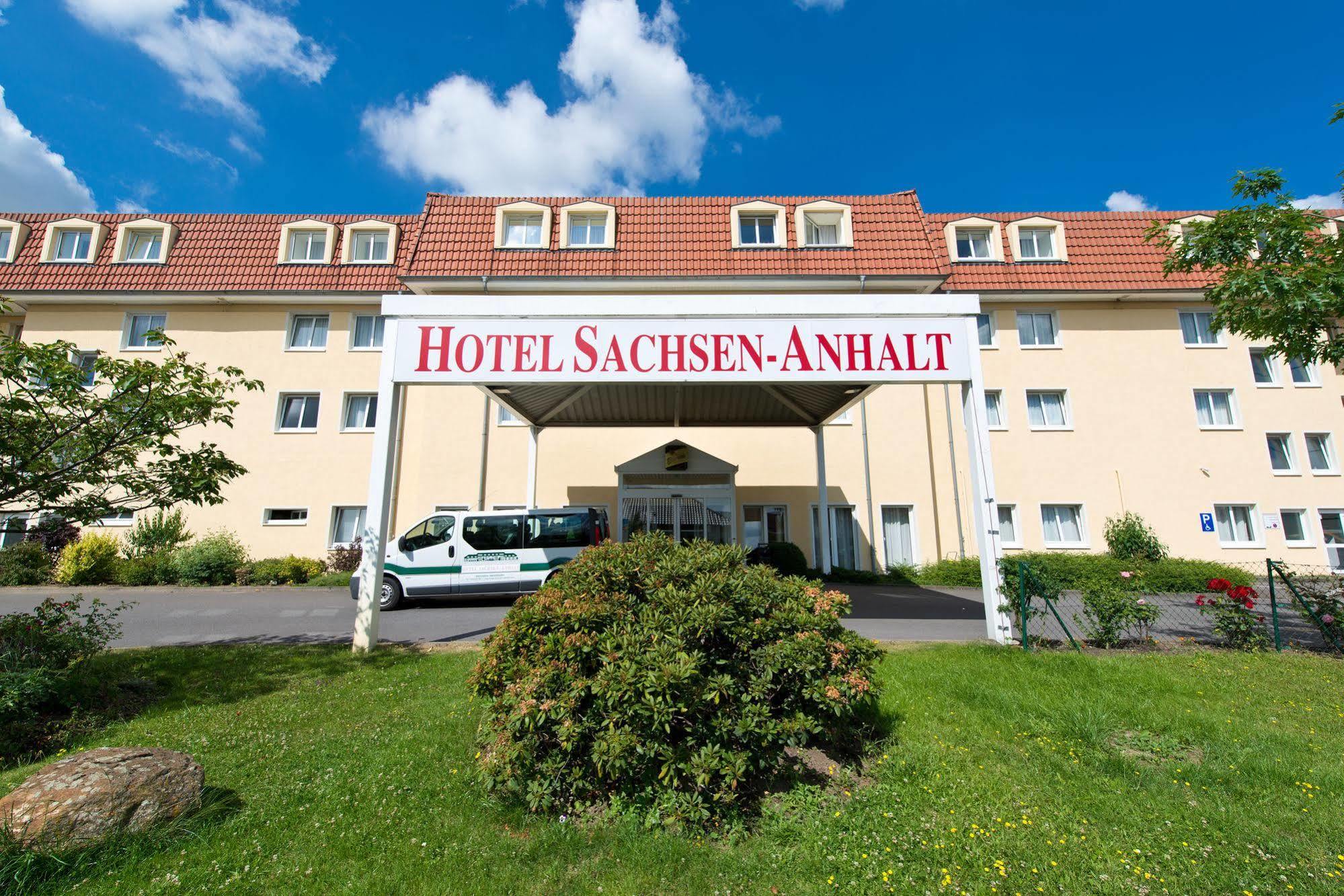 Hotel Sachsen-Anhalt バルレーベン エクステリア 写真